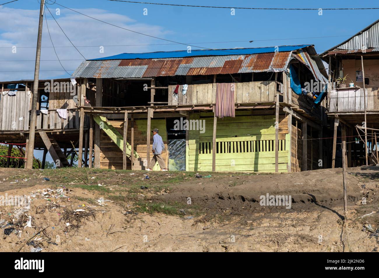 Belen, in Perù, è una comunità fluviale a Iquitos afflitta da povertà, servizi igienico-sanitari e problemi legati all’acqua pulita Foto Stock