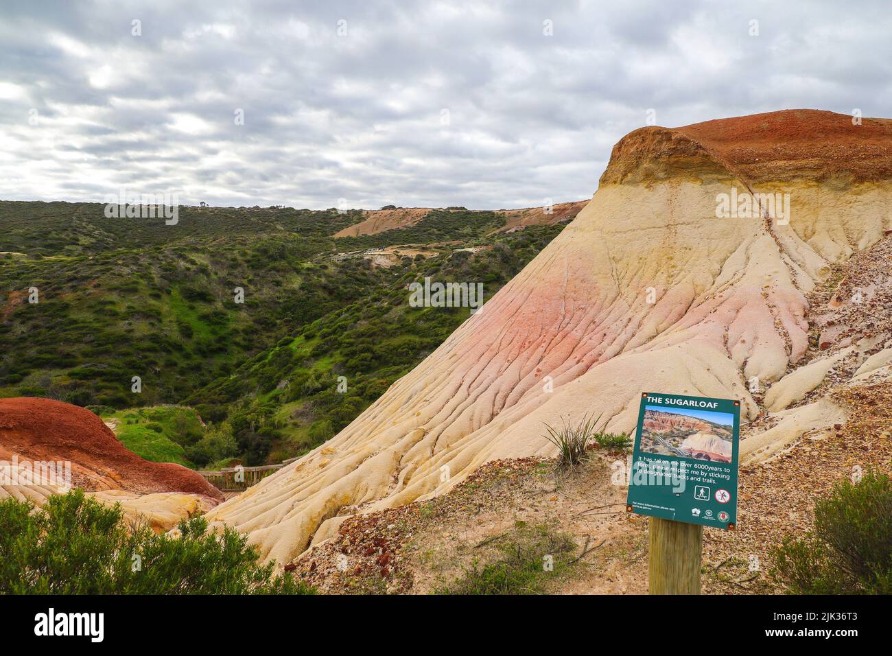 Vista laterale del Pan di zucchero a Hallet Cove, South Australia, una meraviglia naturale formata in 6000 anni. Foto Stock