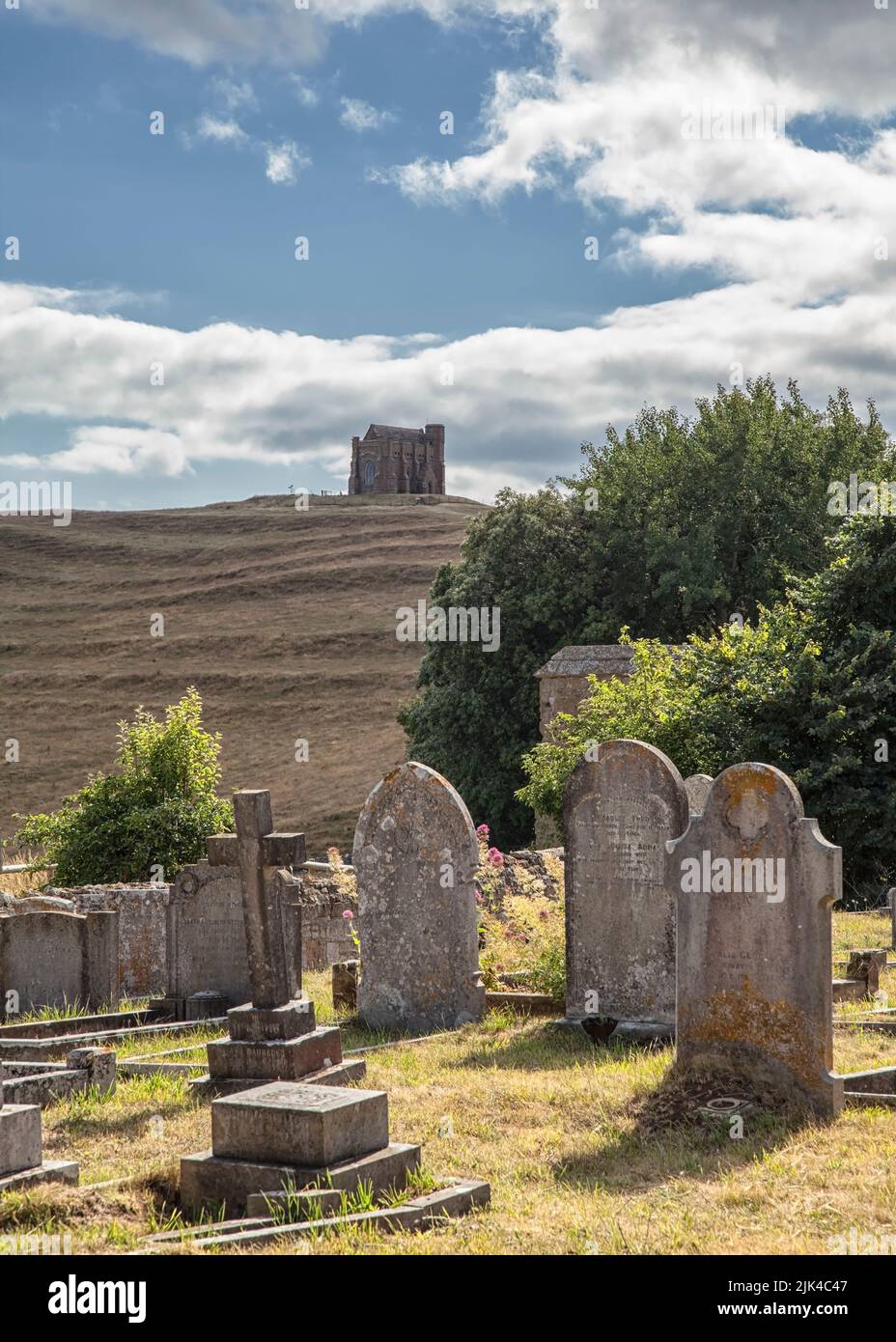 Cimitero presso la chiesa di St Nicholas ad Abbotsbury Foto Stock