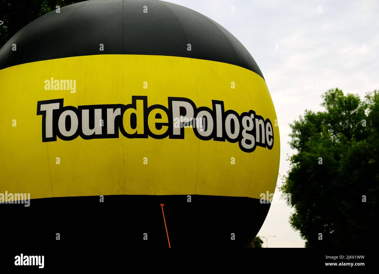 Lublino, Polonia. 30 luglio 2022. Tour giallo di Poulogne togo in mongolfiera Foto Stock