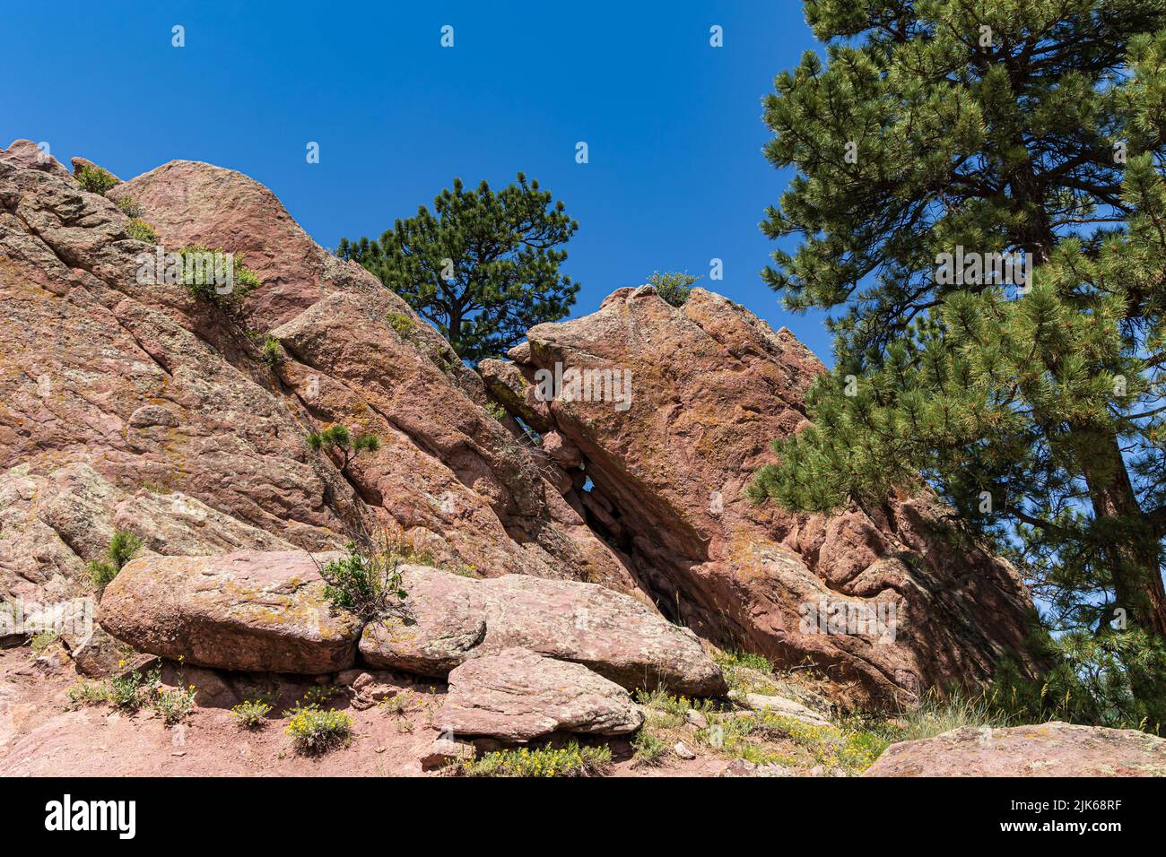 Boulder Red Rocks paesaggio a sud di Centennial Trailhead, Boulder, Colorado, Stati Uniti Foto Stock