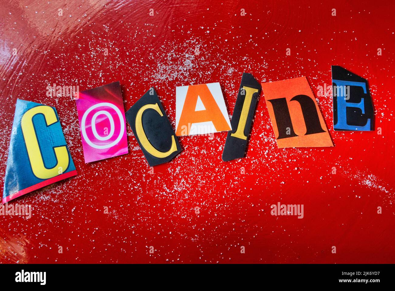 La parola 'cocaina' è scritto in ransom note stile tipografia, USA Foto Stock