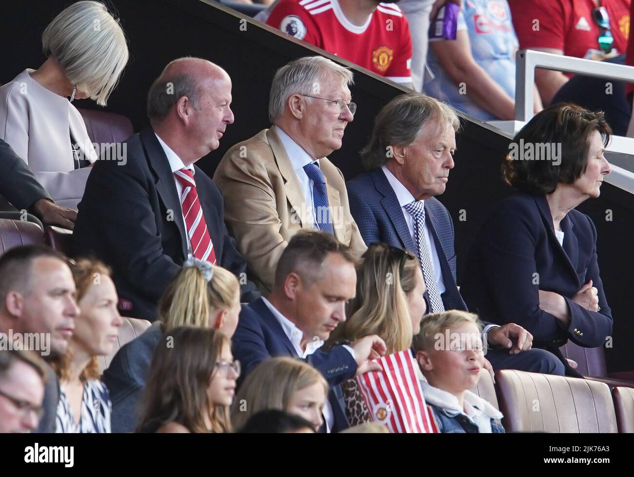 Sir Alex Ferguson si è recato in tribuna durante la gara pre-stagionale a Old Trafford, Manchester. Data foto: Domenica 31 luglio 2022. Foto Stock