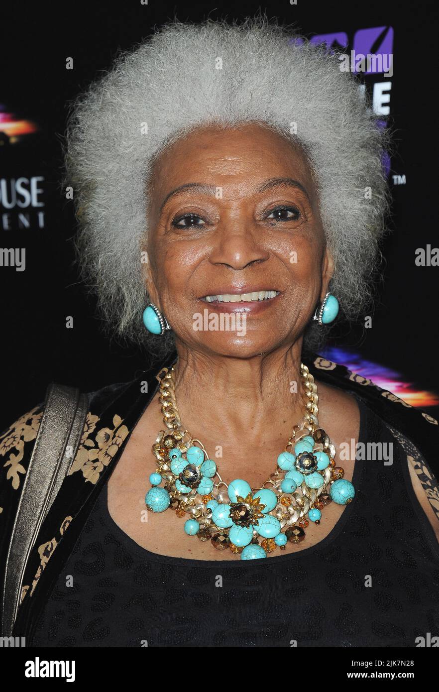 **FOTO DEL FILE** Nichelle Nichols è passato via a 89. GLENDALE, CA - APRILE 15: Nichelle Nichols al Prospect Entertainment's Malcolm McDowell's Q&A Screenings presentazione di 'Star Trek: Generations' al Teatro Alex il 15 Aprile 2014 a Glendale, California.MPISK/MediaPunch Foto Stock