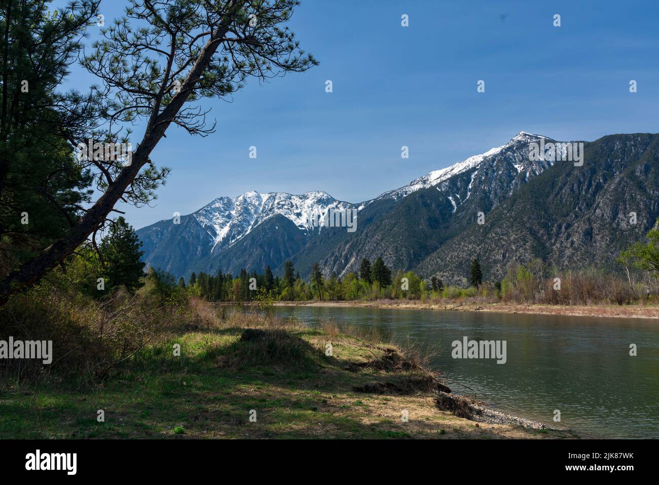 Il fiume Similkameen e il monte Chopaka, British Columbia, Canada. Foto Stock