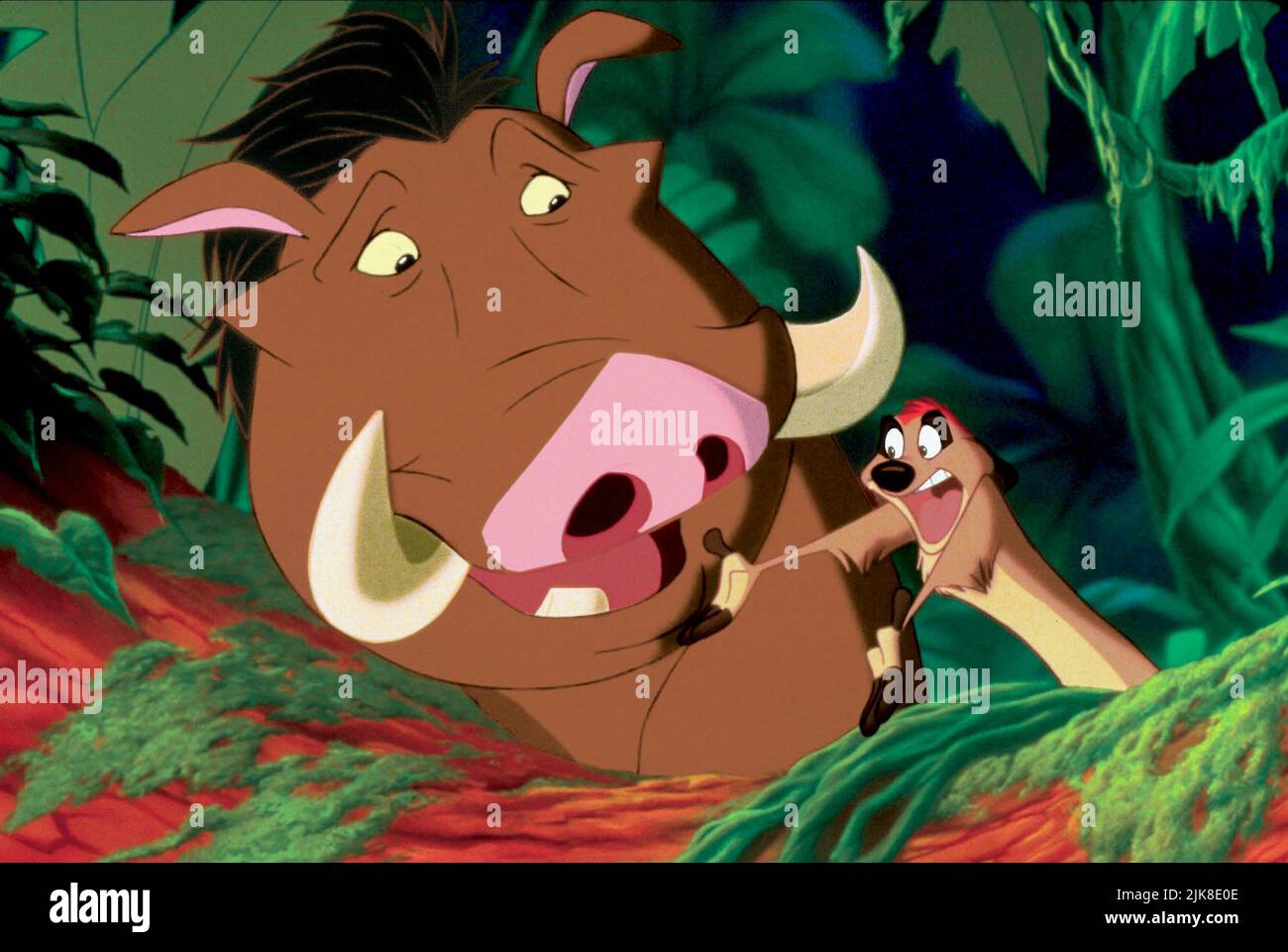 Pumbaa & Timon Film il Re Leone (USA 1994) regista: Roger Allers & Rob Minkoff 06 maggio 1994 **ATTENZIONE** questa fotografia è ad uso esclusivamente editoriale ed è copyright delle IMMAGINI DELLA WALT DISNEY e/o del fotografo assegnato dalla Film o Production Company e può essere riprodotta solo da pubblicazioni in concomitanza con la promozione del suddetto Film. È richiesto un credito obbligatorio per LE FOTO DI WALT DISNEY. Il fotografo deve essere accreditato anche se conosciuto. Nessun uso commerciale può essere concesso senza l'autorizzazione scritta di The Film Company. Foto Stock