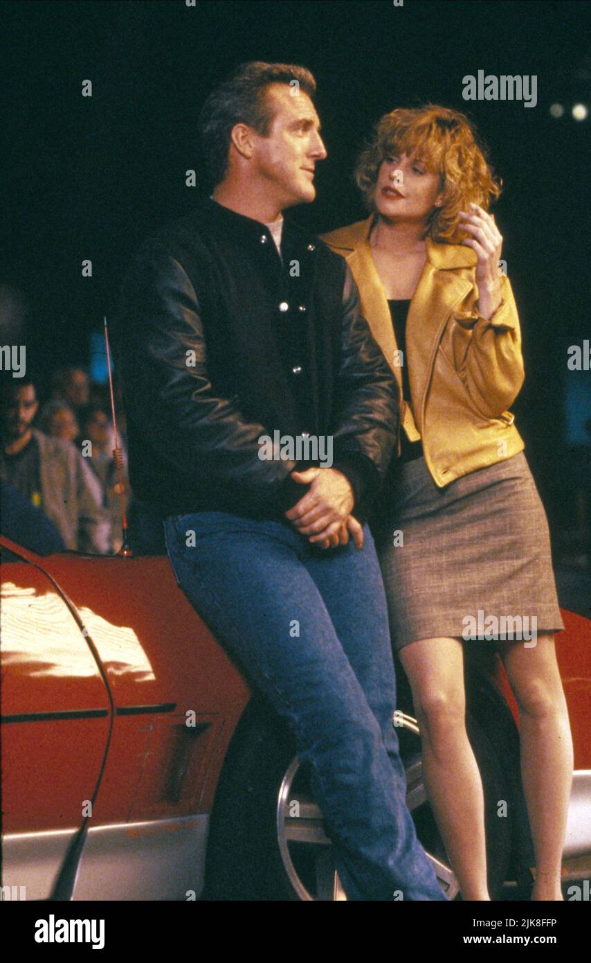 John Pankow & Melanie Griffith Film: A Stranger Among US (1992) personaggi: Levine, Emily Eden 17 luglio 1992 **AVVISO** questa fotografia è solo per uso editoriale ed è il copyright di TOUCHSTONE e/o del fotografo assegnato dalla Film o dalla Società di produzione e può essere riprodotto solo da pubblicazioni in concomitanza con la promozione del suddetto Film. È richiesto un credito obbligatorio per TOUCHSTONE. Il fotografo deve essere accreditato anche quando è noto. Nessun uso commerciale può essere concesso senza l'autorizzazione scritta della Film Company. Foto Stock