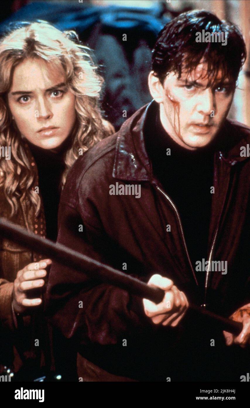 Sharon Stone & Andrew McCarthy Film Year of the Gun (USA 1991) personaggi: Alison King & David Raybourne regista: John Frankenheimer 10 settembre 1991 **ATTENZIONE** questa fotografia è solo per uso editoriale ed è copyright dei film INIZIALI e/o del fotografo assegnato dalla Film or Production Company e può essere riprodotta solo da pubblicazioni in concomitanza con la promozione del suddetto film. È richiesto un credito obbligatorio per i film INIZIALI. Il fotografo deve essere accreditato anche se conosciuto. Nessun uso commerciale può essere concesso senza l'autorizzazione scritta di The Film Company. Foto Stock