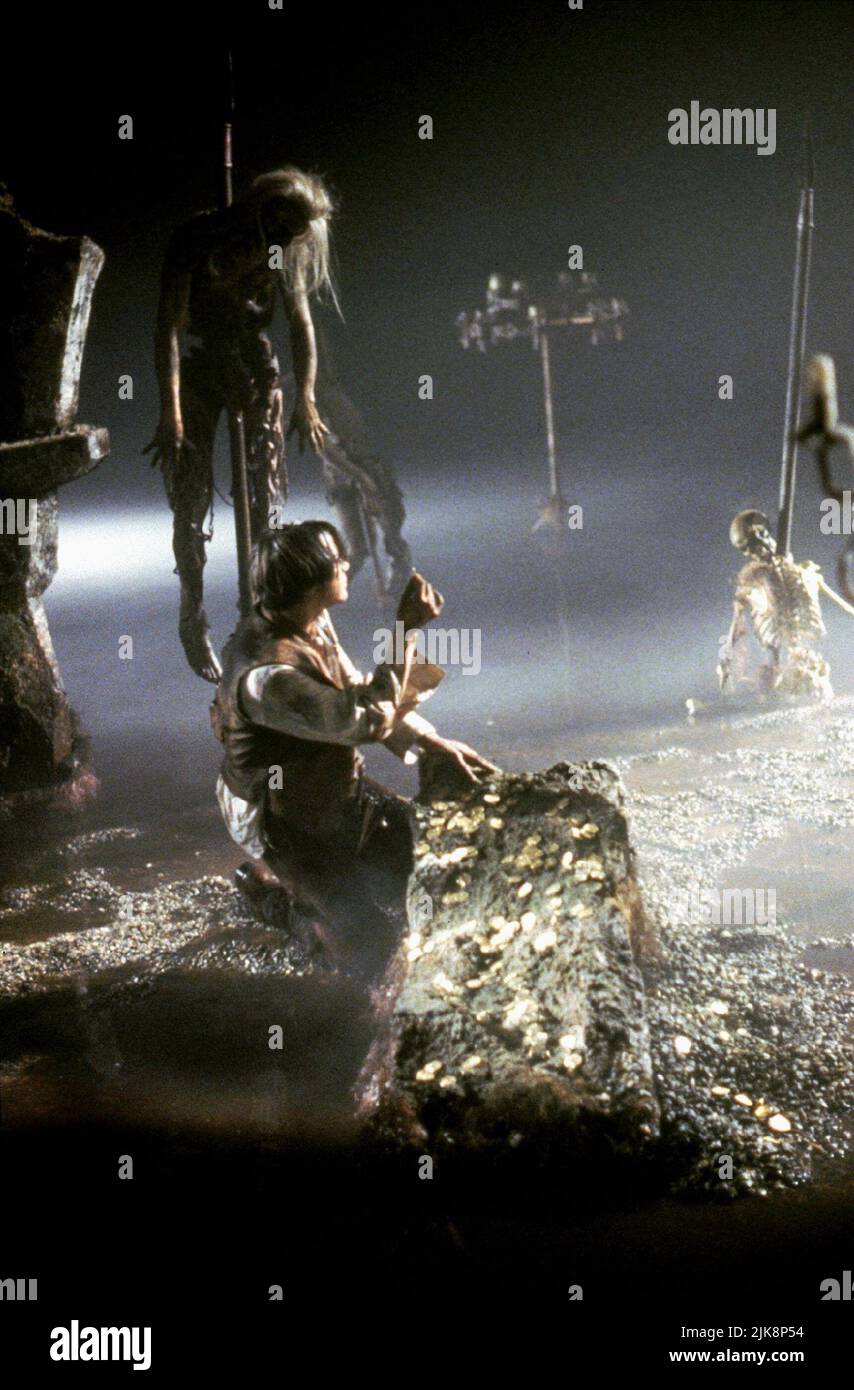 Keanu Reeves Film: Dracula; Dracula di Bram Stoker (USA 1992) personaggi: Jonathan Harker / Literaturverfilmung (basato sul libro di Bram Stoker) regista: Francis Ford Coppola 13 Novembre 1992 **ATTENZIONE** questa fotografia è solo per uso editoriale ed è il copyright di COLUMBIA e/o del fotografo assegnato dalla Film or Production Company e può essere riprodotta solo da pubblicazioni in concomitanza con la promozione del suddetto Film. È richiesto un credito obbligatorio per COLUMBIA. Il fotografo deve essere accreditato anche quando è noto. Nessun uso commerciale può essere concesso senza autorizzazione scritta Foto Stock