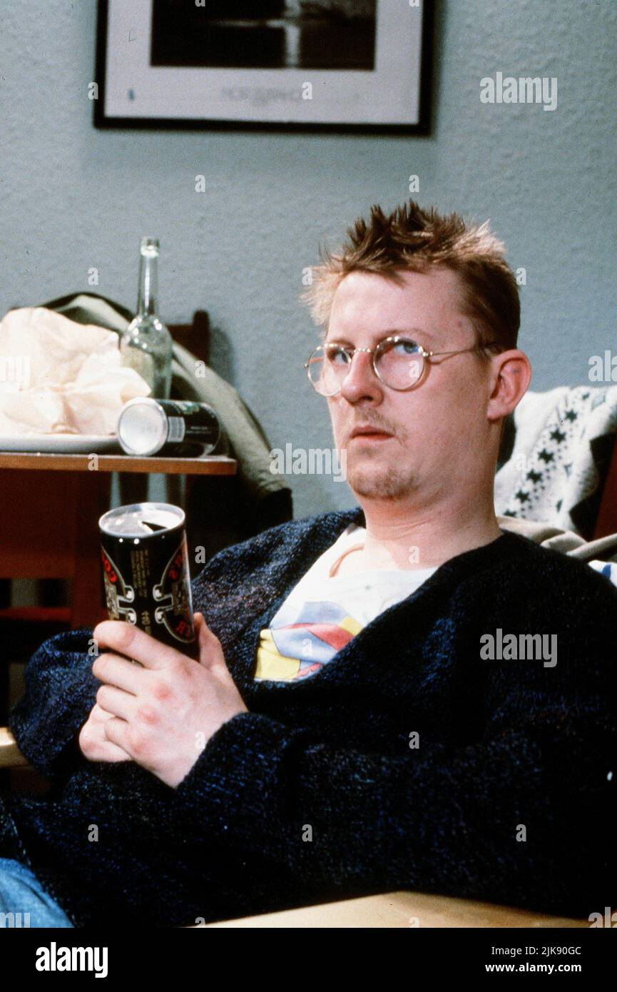 Kevin Kennedy Television: Coronation Street (serie TV) personaggi: Curly Watts UK 1960-, 12 May 1991 **ATTENZIONE** questa fotografia è solo per uso editoriale ed è copyright della TELEVISIONE DI GRANADA e/o del fotografo assegnato dalla Film o dalla Società di produzione e può essere riprodotto solo da pubblicazioni in concomitanza con la promozione del suddetto Film. È richiesto un credito obbligatorio per LA TELEVISIONE DI GRANADA. Il fotografo deve essere accreditato anche quando è noto. Nessun uso commerciale può essere concesso senza l'autorizzazione scritta della Film Company. Foto Stock