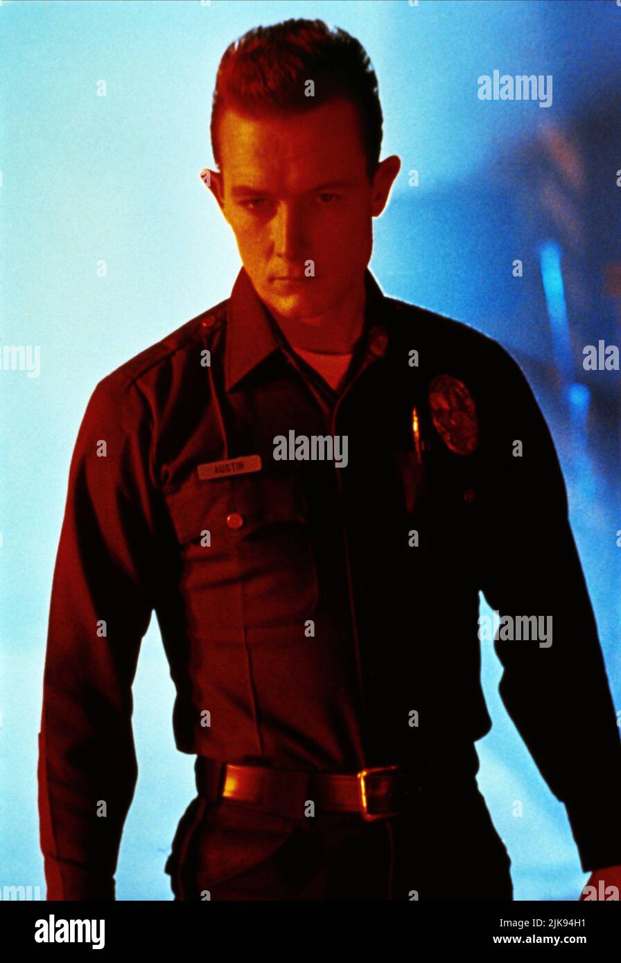 Robert Patrick Film Terminator 2: Il giorno del giudizio (USA/FR 1991) personaggi: T-1000 regista: James Cameron 01 luglio 1991 **ATTENZIONE** questa fotografia è solo per uso editoriale ed è copyright di TRISTAR PICTURES e/o del fotografo assegnato dalla Film o Production Company e può essere riprodotta solo da pubblicazioni in concomitanza con la promozione del suddetto Film. È richiesto un credito obbligatorio per LE FOTO TRISTAR. Il fotografo deve essere accreditato anche se conosciuto. Nessun uso commerciale può essere concesso senza l'autorizzazione scritta di The Film Company. Foto Stock