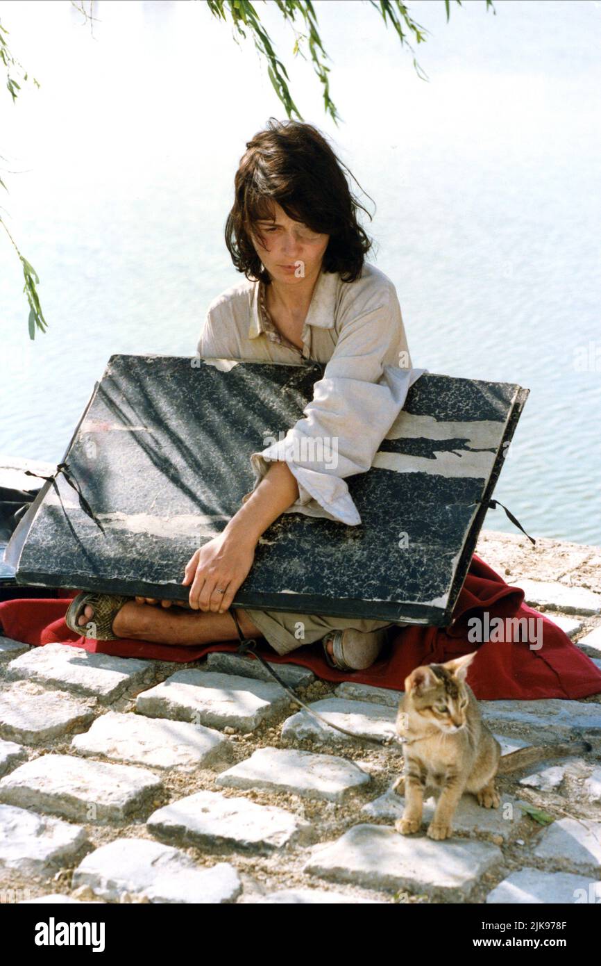 Juliette Binoche Film: Les Amants Du Pont-Neuf; gli amanti del Ponte (Les Amants du Pont-Neuf) personaggi: Michele Stalens Fr 1991, Direttore: Leos Carax 16 ottobre 1991 **ATTENZIONE** questa foto è ad uso esclusivamente editoriale ed è copyright di GAUMONT e/o del fotografo assegnato dalla Film o dalla Production Company e può essere riprodotta solo da pubblicazioni in concomitanza con la promozione del suddetto Film. È richiesto un credito obbligatorio per GAUMONT. Il fotografo deve essere accreditato anche quando è noto. Nessun uso commerciale può essere concesso senza autorizzazione scritta da parte del Film Compan Foto Stock