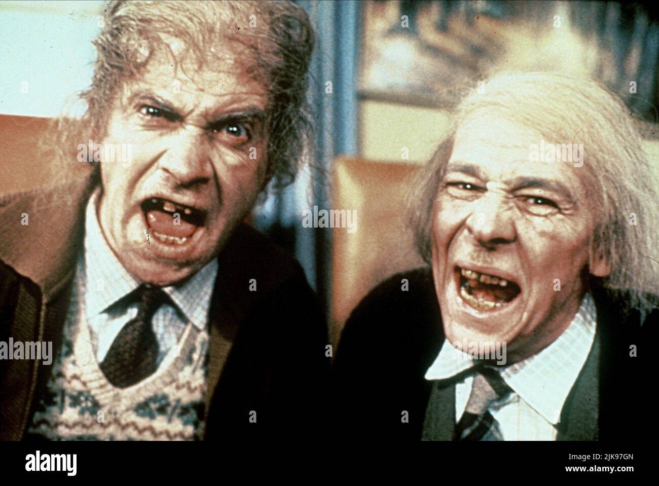 Harry Enfield, Paul Whitehouse Television: T.V. di Harry Enfield Mostra (1990) 08 Novembre 1990 **ATTENZIONE** questa foto è solo per uso editoriale ed è il copyright di BBC e/o del fotografo assegnato dalla Film o dalla Società di produzione e può essere riprodotto solo da pubblicazioni in concomitanza con la promozione del suddetto Film. È richiesto un credito obbligatorio per la BBC. Il fotografo deve essere accreditato anche quando è noto. Nessun uso commerciale può essere concesso senza l'autorizzazione scritta della Film Company. Foto Stock