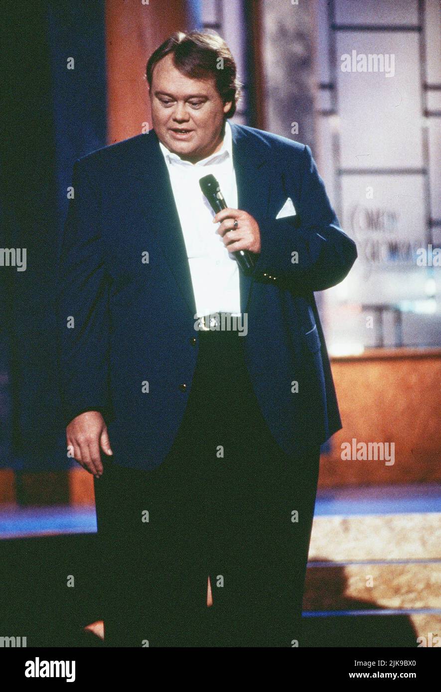 Louie Anderson Television: HBO Comedy Showcase (1995) regista: Bob Hellman 01 Settembre 1995 **AVVISO** questa foto è solo per uso editoriale ed è il copyright di HBO e/o del fotografo assegnato dalla Film o dalla Società di produzione e può essere riprodotto solo da pubblicazioni in concomitanza con la promozione del suddetto Film. È richiesto un credito obbligatorio per HBO. Il fotografo deve essere accreditato anche quando è noto. Nessun uso commerciale può essere concesso senza l'autorizzazione scritta della Film Company. Foto Stock