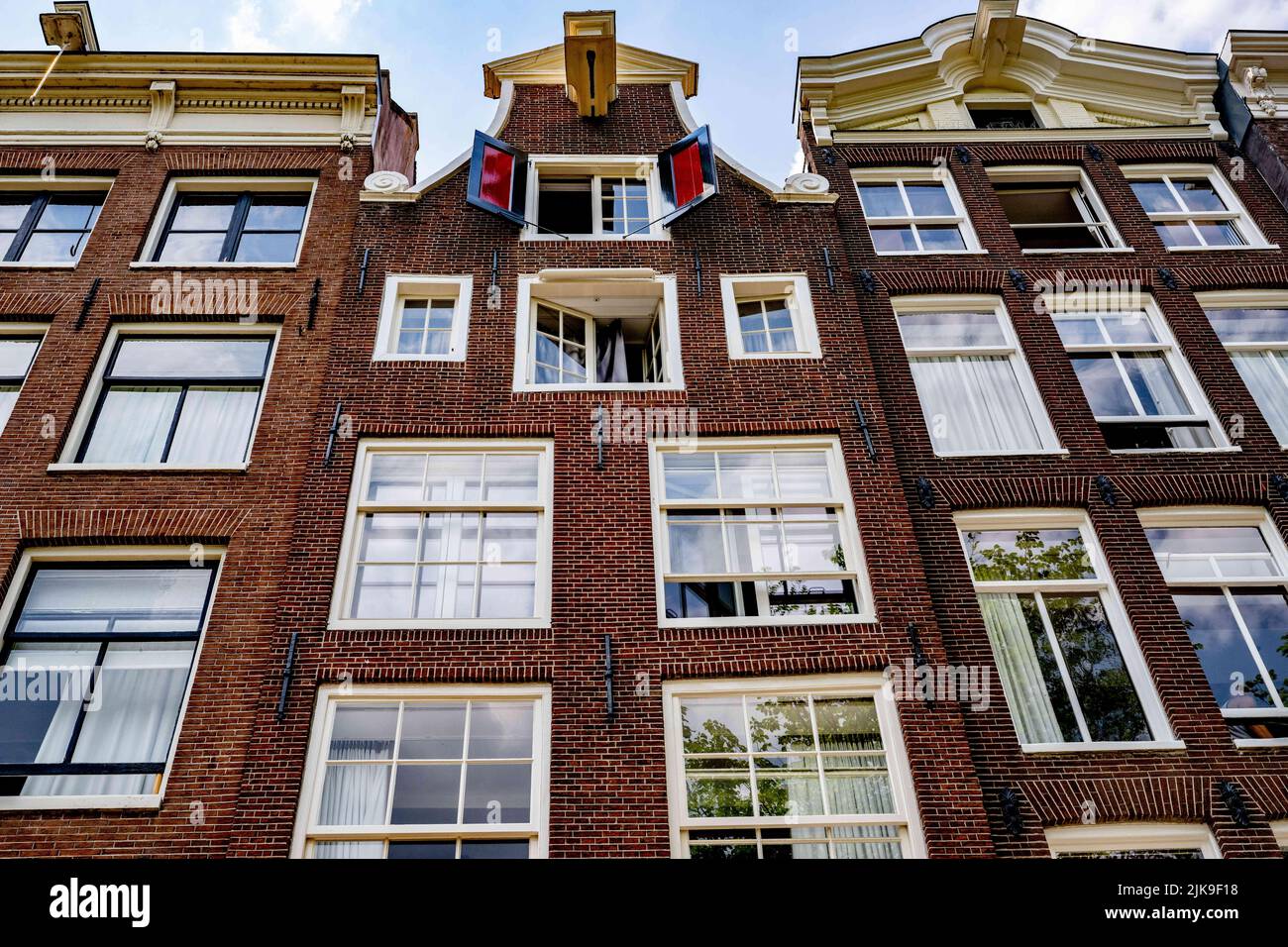 Amsterdam, Paesi Bassi. 20th luglio 2022. Una vista di una nuova casa studentesca dove la principessa Amalia vivrà quando inizierà i suoi studi ad Amsterdam dopo le vacanze estive. La Principessa di Orange Amalia inizierà il prossimo anno accademico presso l'Università di Amsterdam con il programma di laurea in Politica, Psicologia, diritto ed Economia (PPLE). Lo studio ha una procedura di domanda e selezione, che la Principessa di Orange ha attraversato nella sua interezza l'anno scorso. (Credit Image: © Robin Utrecht/SOPA Images via ZUMA Press Wire) Foto Stock