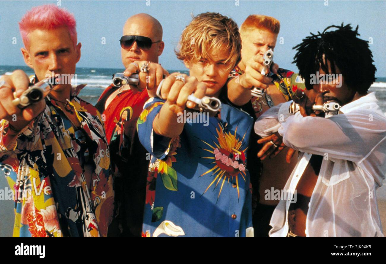 Jamie Kennedy, Zak Orth, Leonardo Dicaprio, Dash Mihok & Harold Perrineau Film: Romeo + Giulietta; Romeo e Giulietta (USA 1996) personaggi: Sampson, Gregorio, Romeo, Benvolio, Mercutio regista: Baz Luhrmann 01 Novembre 1996 **ATTENZIONE** questa fotografia è solo per uso editoriale ed è il copyright di 20th CENTURY FOX e/o del fotografo assegnato dalla Film o dalla Production Company e può essere riprodotta solo da pubblicazioni in concomitanza con la promozione del suddetto Film. È richiesto un credito obbligatorio per 20th CENTURY FOX. Il fotografo deve essere accreditato anche quando è noto. Non commerciale Foto Stock