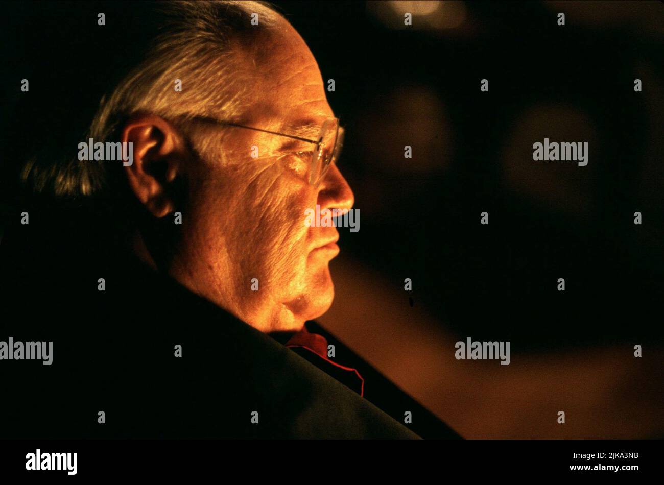 David Huddleston Film: The Big Lebowski (USA/UK 1998) personaggi: Jeffrey Lebowski - The Big Lebowski Director: Ethan Coen & Joel Coen 15 febbraio 1998 **AVVISO** questa fotografia è solo per uso editoriale ed è copyright delle IMMAGINI GRAMERCY e/o del fotografo assegnato dalla Film o dalla Società di produzione e può essere riprodotta solo da pubblicazioni in concomitanza con la promozione del suddetto Film. È richiesto un credito obbligatorio per LE IMMAGINI DI GRAMERCY. Il fotografo deve essere accreditato anche quando è noto. Nessun uso commerciale può essere concesso senza l'autorizzazione scritta della Film Company Foto Stock