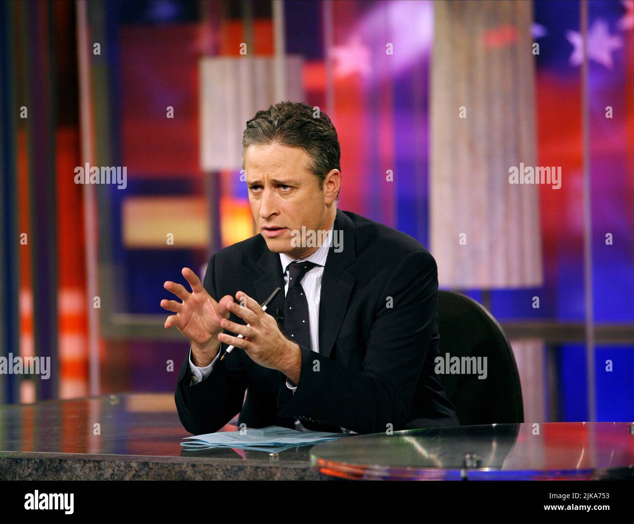 Jon Stewart Television: The Daily Show; Un Daily Show con Jon Stewart (TV-Nachrichtensatire) personaggi: Egli stesso - ospite USA 1996-, / moderatore 1999-2015: Jon Stewart 22 Luglio 1996 **ATTENZIONE** questa foto è solo per uso editoriale ed è il copyright di COMEDY CENTRAL e/o del fotografo assegnato dalla Film o Production Company e può essere riprodotto solo da pubblicazioni in concomitanza con la promozione del suddetto Film. È richiesto un credito obbligatorio per COMEDY CENTRAL. Il fotografo deve essere accreditato anche quando è noto. Nessun uso commerciale può essere concesso senza autorizzazione scritta Foto Stock