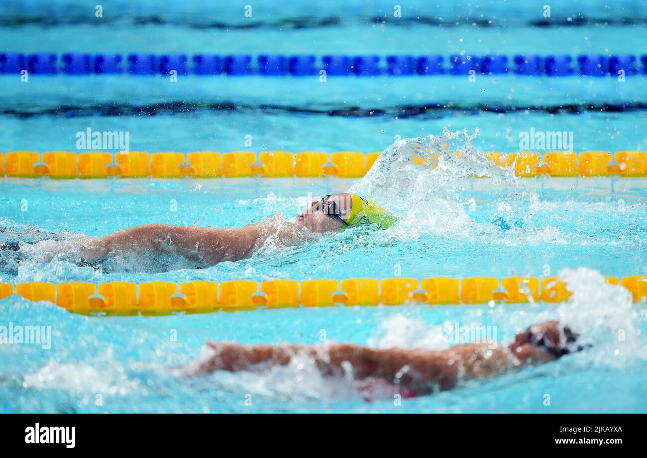 L'Australia Minna Aterton in the Women's 200m backstroke - Heat 1 al Sandwell Aquatics Center il giorno quattro dei Giochi del Commonwealth 2022 a Birmingham. Data foto: Lunedì 1 agosto 2022. Foto Stock