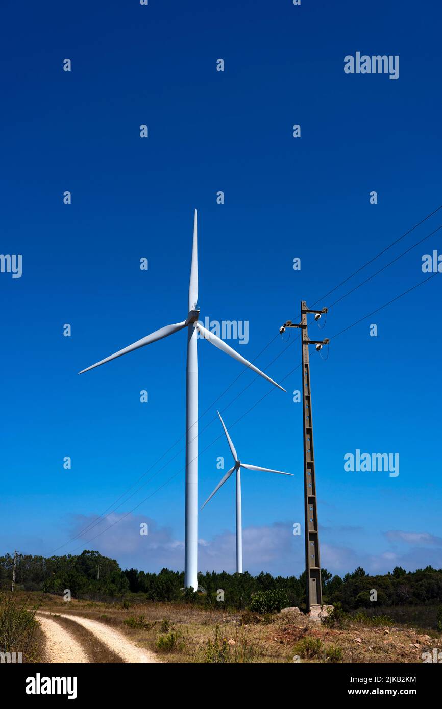 Turbine eoliche nell'Algarve occidentale, Portogallo Foto Stock