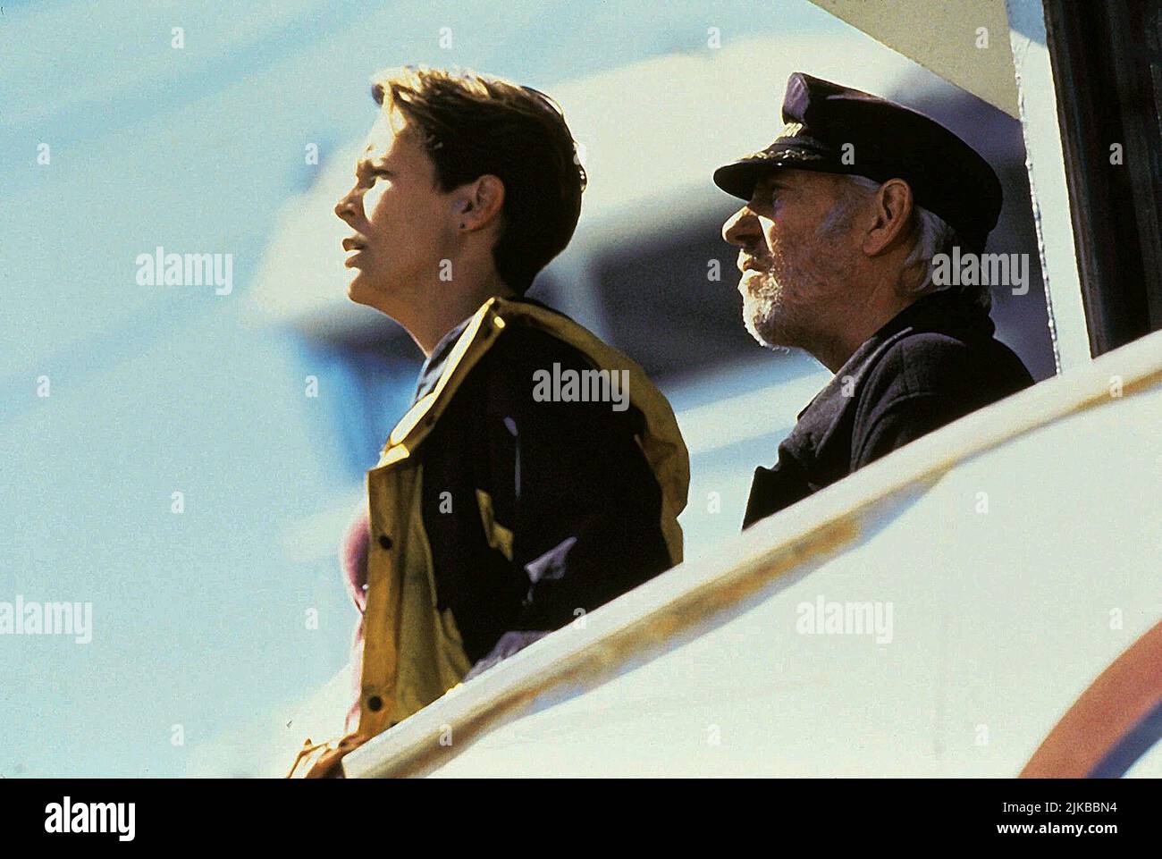 Jamie Lee Curtis & Donald Sutherland Film: Virus (USA/UK/DE/FR/JP 1999) personaggi: Kelly Foster & Captain Robert Everton regista: John Bruno 15 Gennaio 1999 **ATTENZIONE** questa fotografia è solo per uso editoriale ed è copyright di IMMAGINI UNIVERSALI e/o del fotografo assegnato dalla Film o dalla Società di produzione e può essere riprodotta solo da pubblicazioni in concomitanza con la promozione del suddetto Film. È richiesto un credito obbligatorio per LE IMMAGINI UNIVERSALI. Il fotografo deve essere accreditato anche quando è noto. Nessun uso commerciale può essere concesso senza l'autorizzazione scritta della Fil Foto Stock