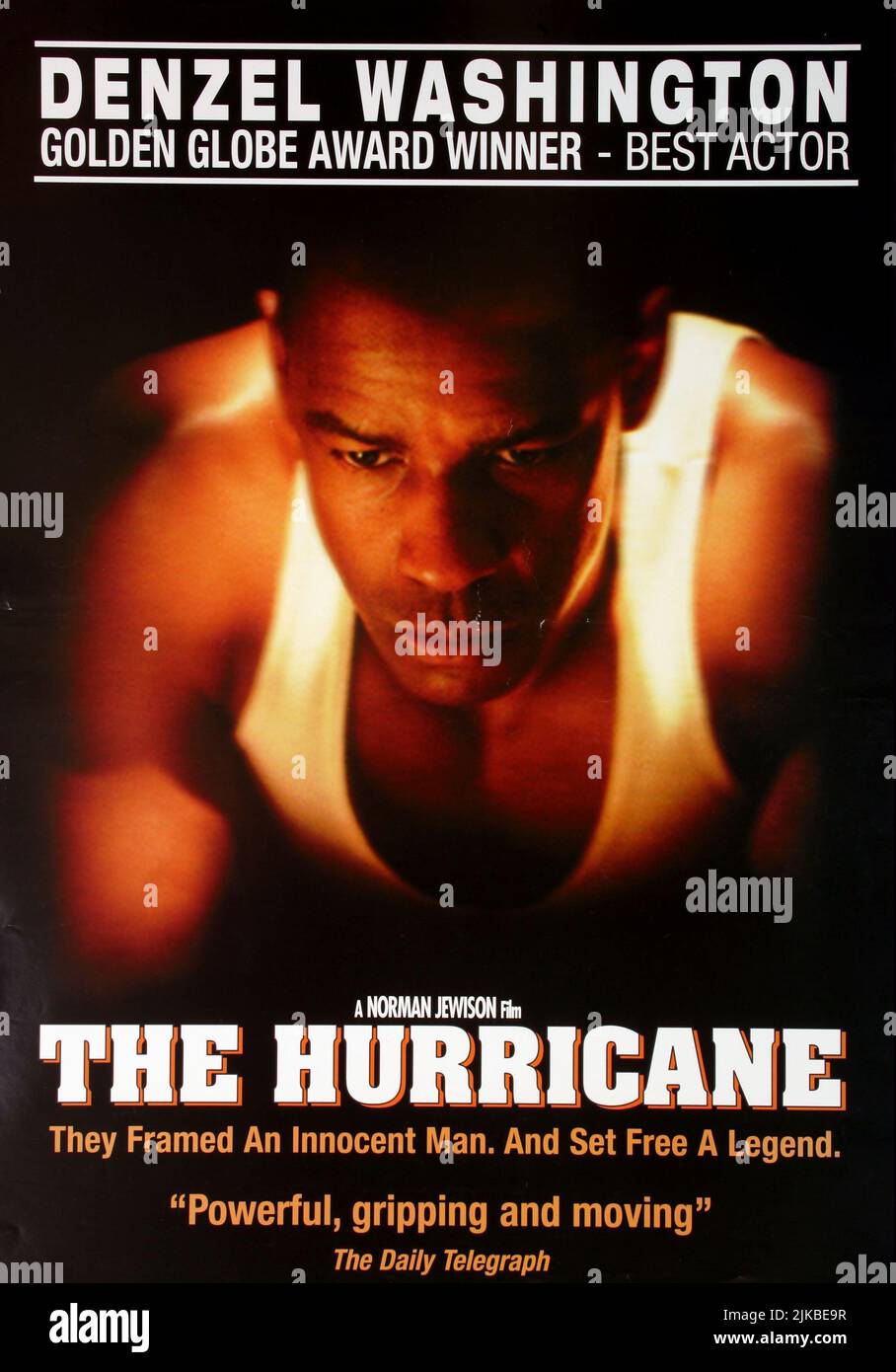 Denzel Washington Film poster Film The Hurricane (1999) regista: Norman Jewison 17 settembre 1999 **ATTENZIONE** questa fotografia è ad uso esclusivamente editoriale ed è copyright di IMMAGINI UNIVERSALI e/o del fotografo assegnato dalla Film o Production Company e può essere riprodotta solo da pubblicazioni in concomitanza con la promozione del suddetto Film. È richiesto un credito obbligatorio per LE FOTO UNIVERSALI. Il fotografo deve essere accreditato anche se conosciuto. Nessun uso commerciale può essere concesso senza l'autorizzazione scritta di The Film Company. Foto Stock