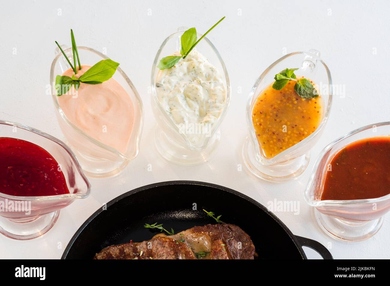 ristorante cibo salsa di salsa di carne arrosto barca Foto Stock