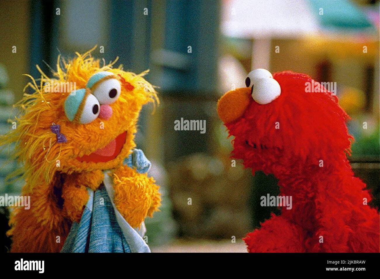 Zoe & Elmo Film: Le avventure di Elmo a Grouchland (1999) personaggi: Zoe &  Elmo regista: Gary Halvorson 19 maggio 1999 **AVVISO** questa fotografia è  solo per uso editoriale ed è il
