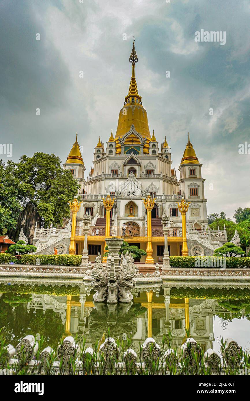 HO chi MINH CITY, VIETNAM, 31 LUGLIO 2022 - Bu Long pagoda al Distretto 9, ho Chi Minh City, Vietnam Foto Stock