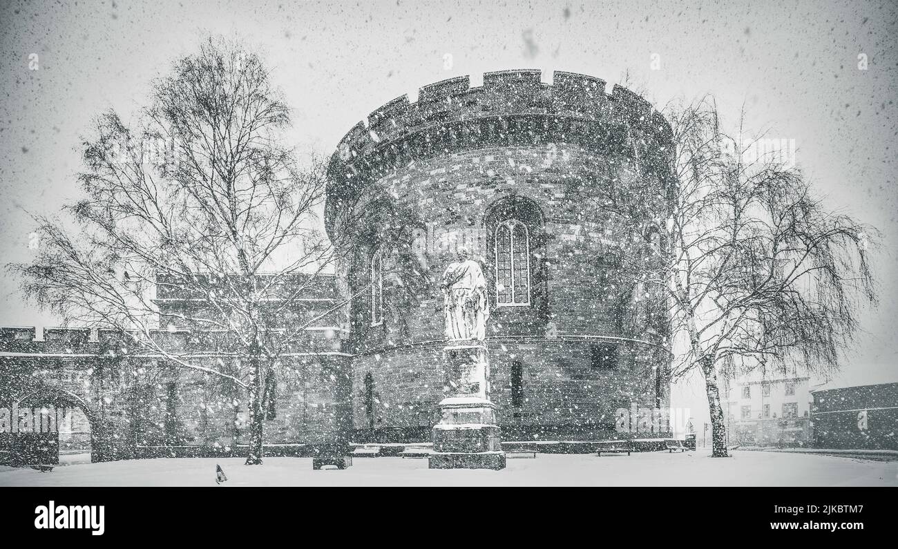 La Torre Est della Cittadella Carlisle visto durante la Bestia dalla tempesta Est. Foto Stock