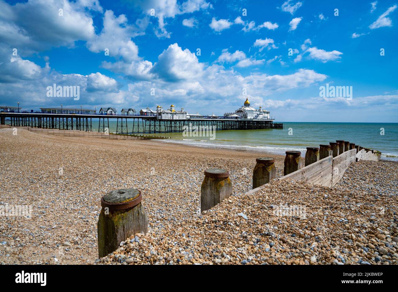 Eastbourne Pier, Eastbourne, East Sussex, Inghilterra, Regno Unito Foto Stock