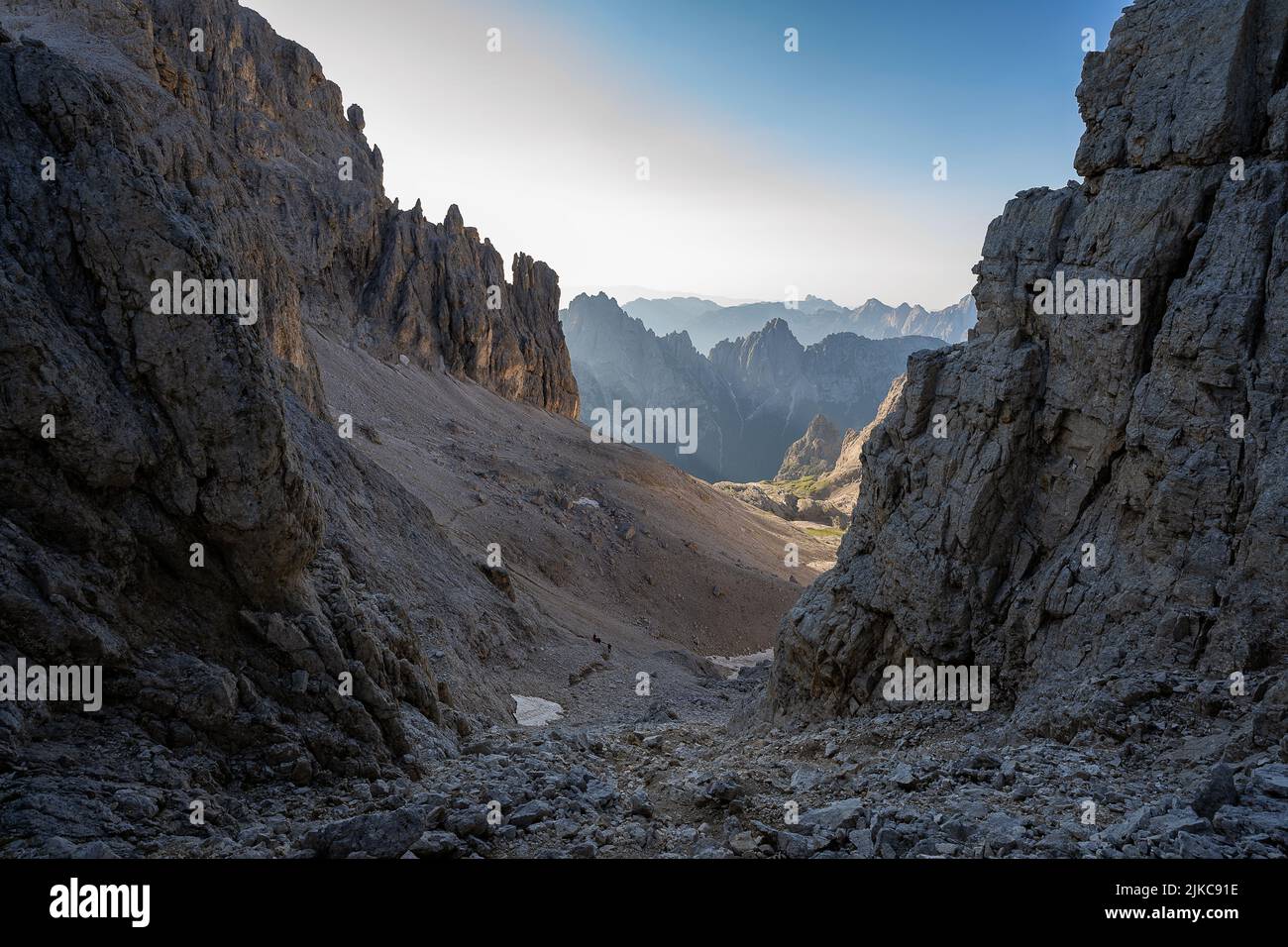 Un bellissimo scatto del Parco Naturale Paneveggio nelle pale di San Martino, Alpi Italiane Foto Stock