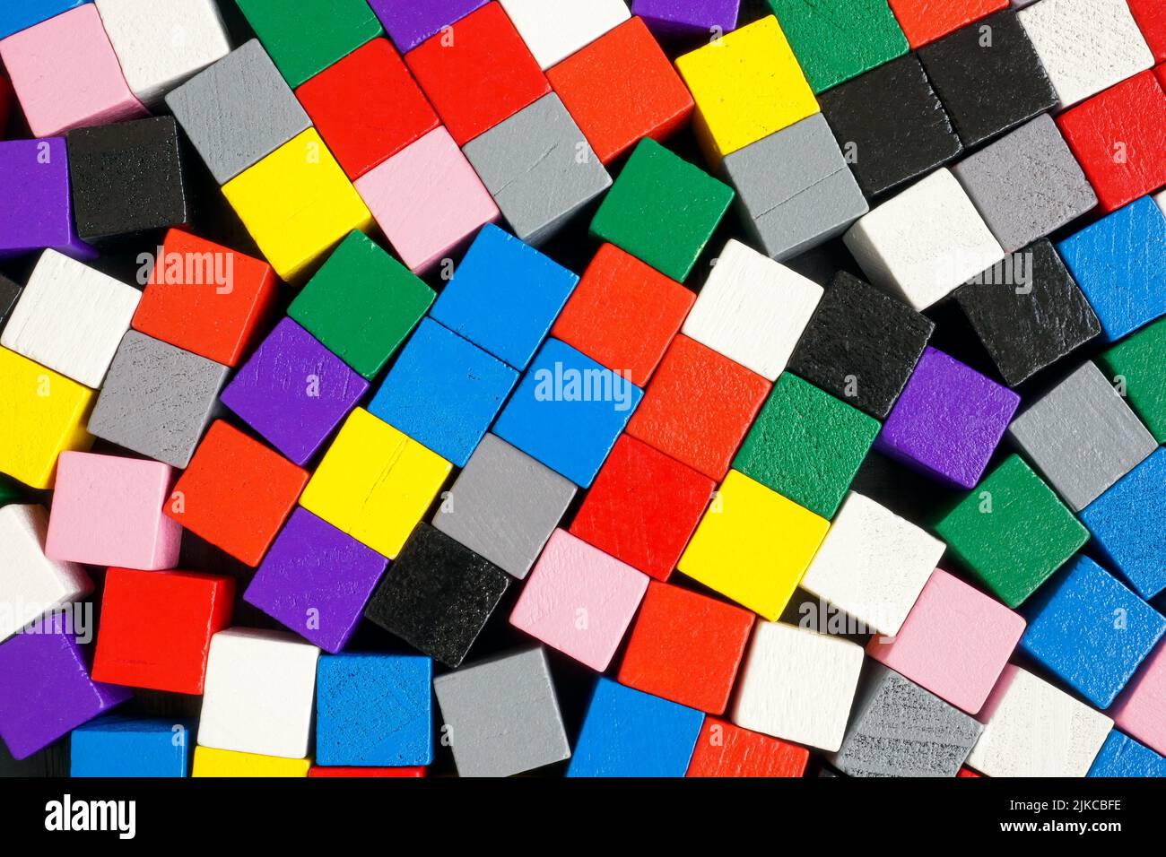 Sfondo astratto di cubi colorati come simbolo di creatività e idee. Foto Stock