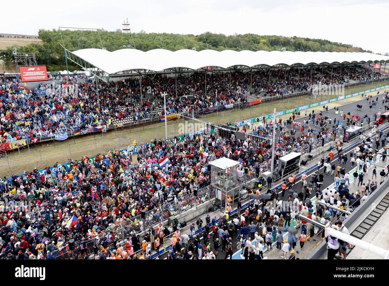 Spettatori, tifosi durante la Formula 1 Aramco Magyar Nagydij 2022, Gran Premio d'Ungheria 2022, 12th round del Campionato Mondiale di Formula uno FIA 2022 dal 28 al 31 luglio 2022 sull'Hungaroring, a Mogyorod, Ungheria - Foto: DPPI/DPPI/LiveMedia Foto Stock