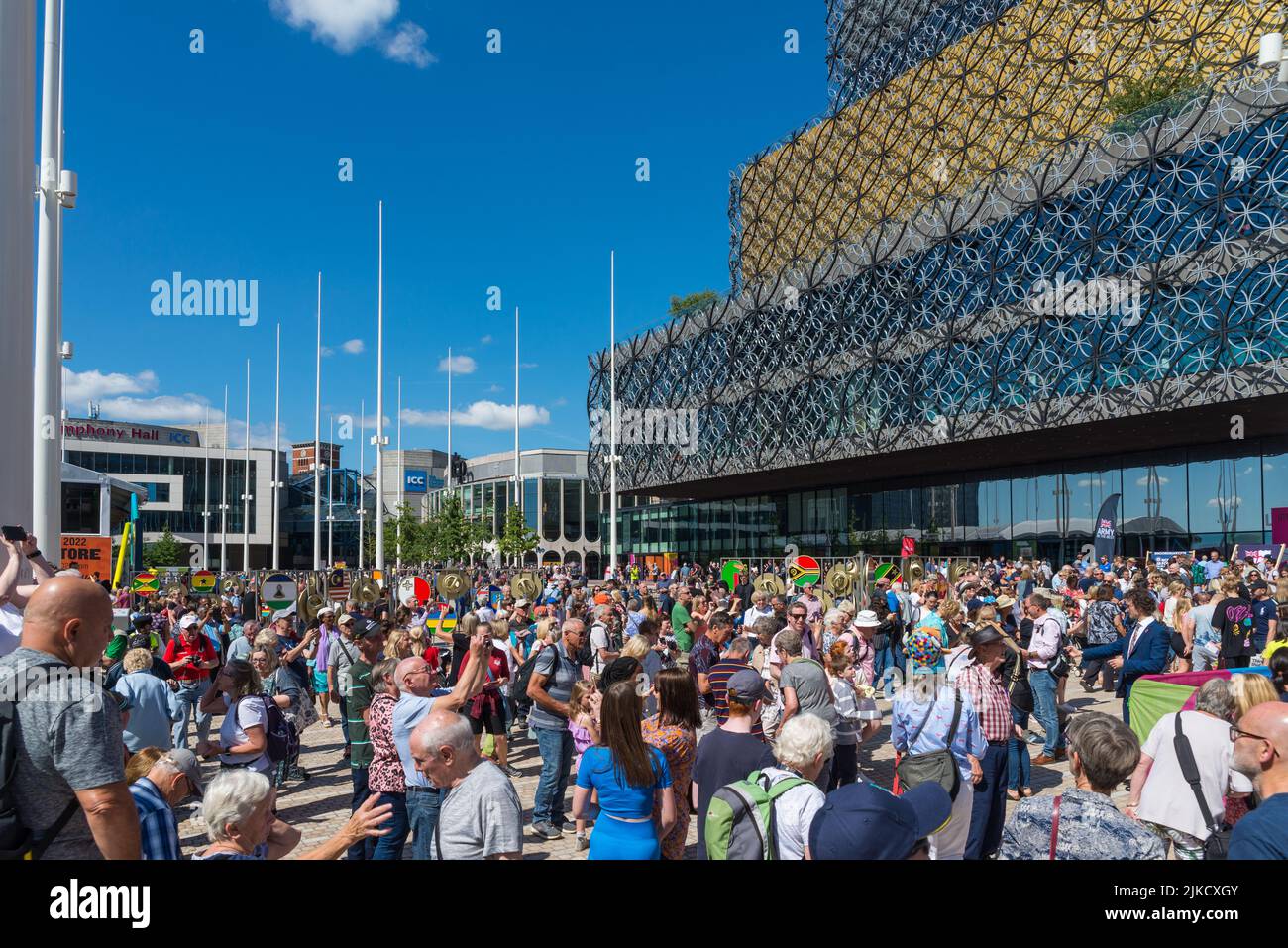 Folle di visitatori a Birmingham per i Giochi del Commonwealth 2022 Foto Stock