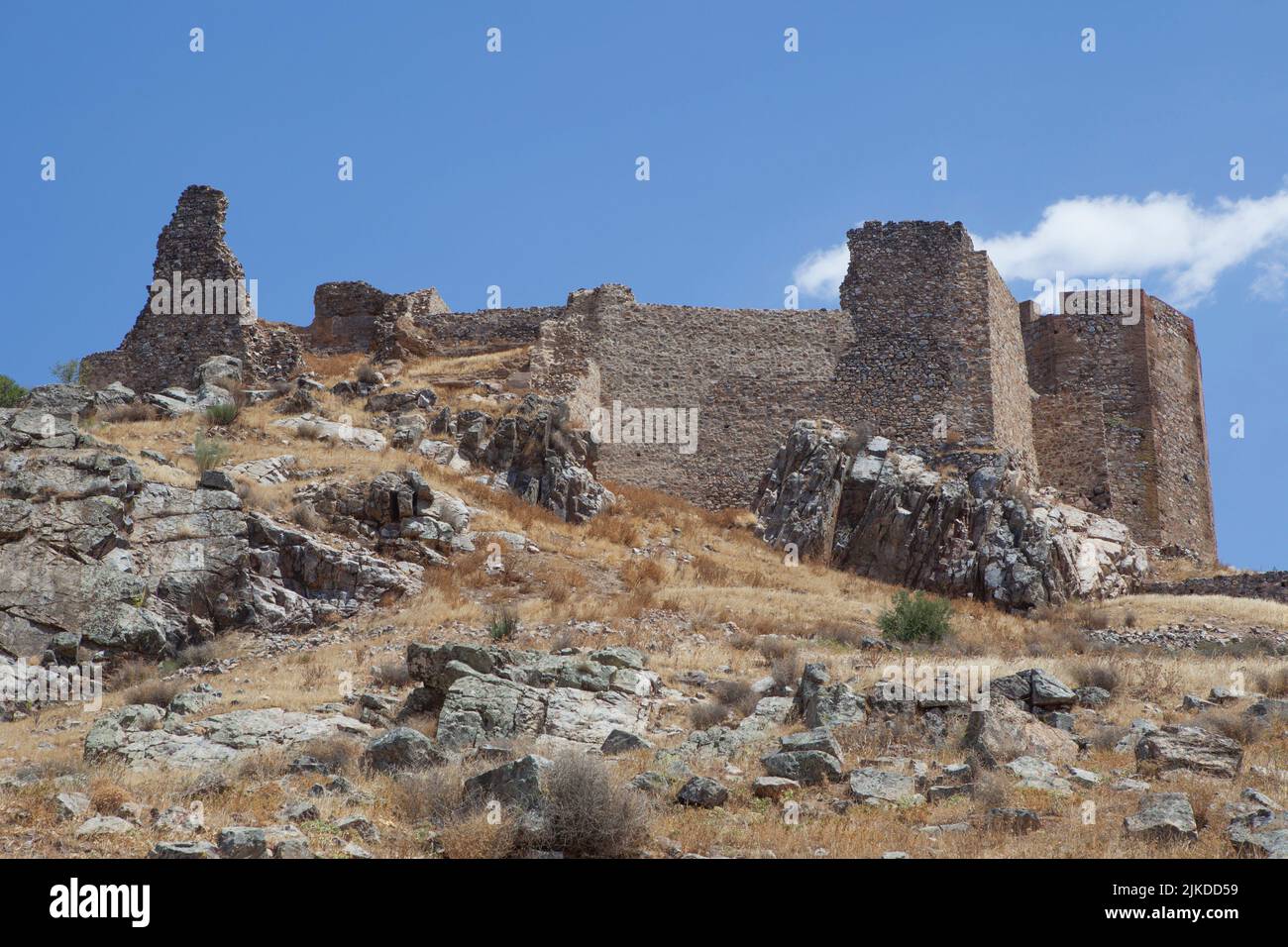Magacela rimane foststress, Badajoz, Extremadura, Spagna. L'origine della fortezza era creduta pre-romana. Foto Stock