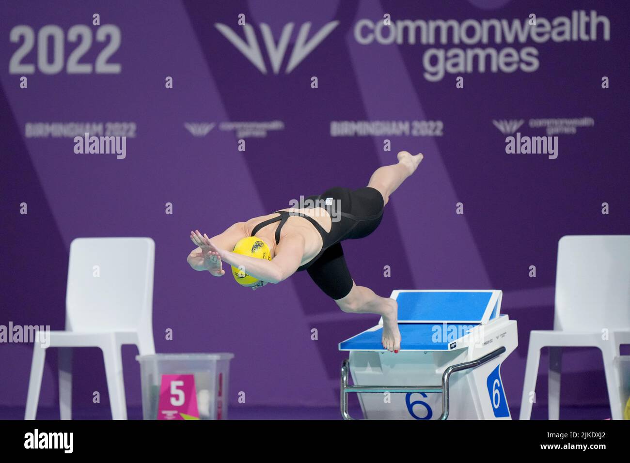 Holly Barratt in azione in Australia durante la finale delle farfalle delle Donne del 50m al Sandwell Aquatics Center il quarto giorno dei Giochi del Commonwealth del 2022 a Birmingham. Data foto: Lunedì 1 agosto 2022. Foto Stock
