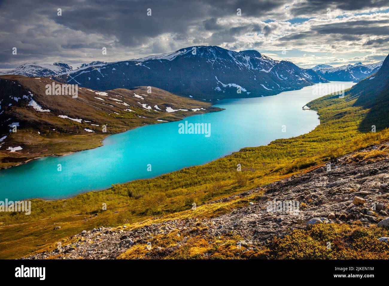 Besseggen cresta sopra il lago Gjende in Jotunheimen, Norvegia, Nord Europa Foto Stock