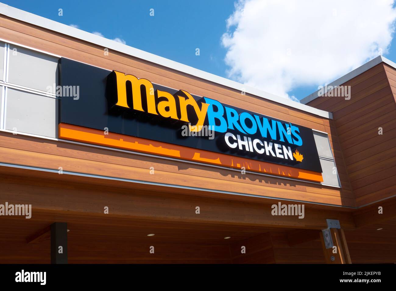 Un cartello ristorante per Mary Brown`s Chicken in Maple Ridge, B. C., Canada. Foto Stock