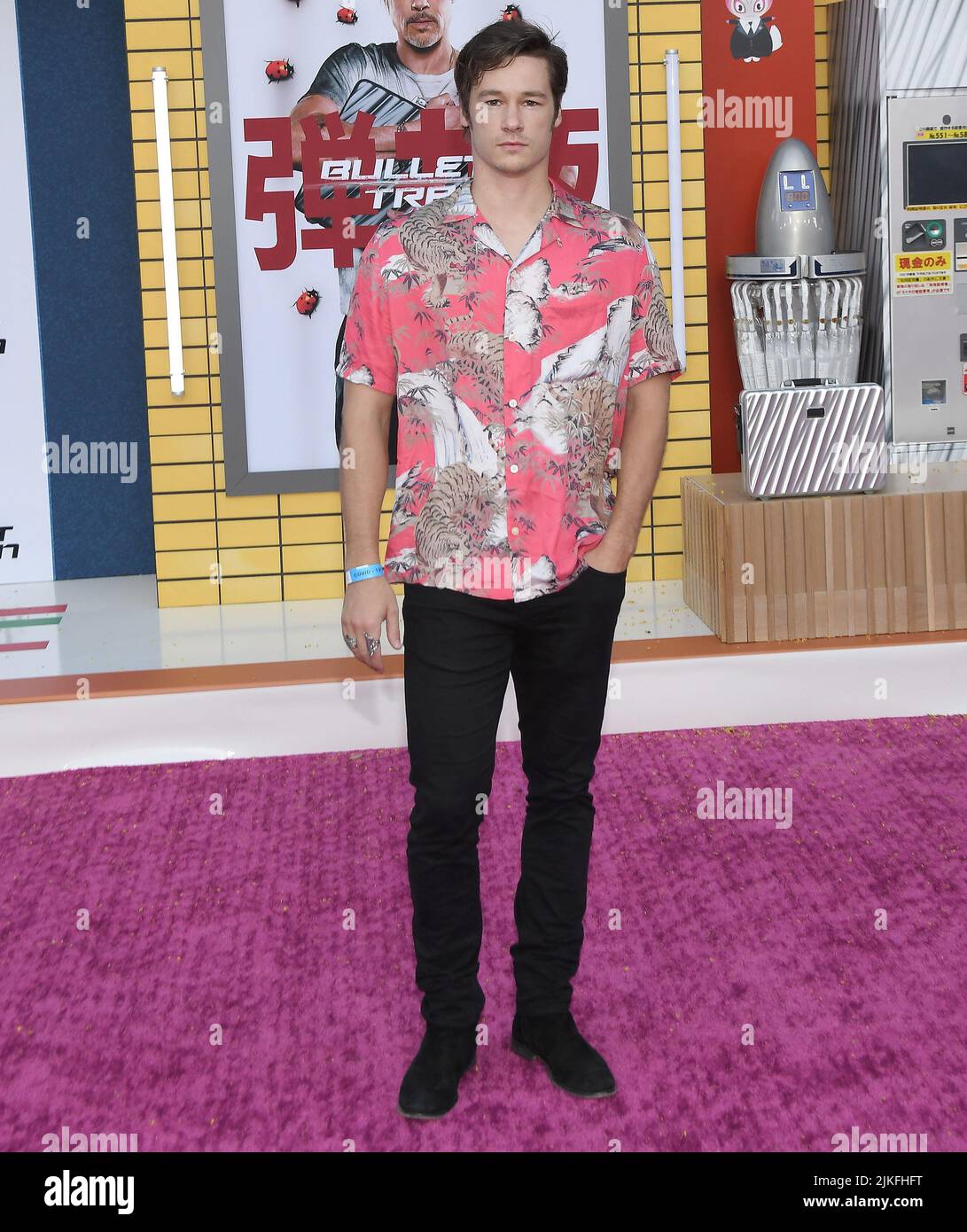 Los Angeles, Stati Uniti. 01st ago 2022. Kyle Allen arriva al BULLET TRAIN Los Angeles Premiere tenuto al Regency Village Theatre di Westwood, California, lunedì 1 agosto 2022. (Foto di Sthanlee B. Mirador/Sipa USA) Credit: Sipa USA/Alamy Live News Foto Stock