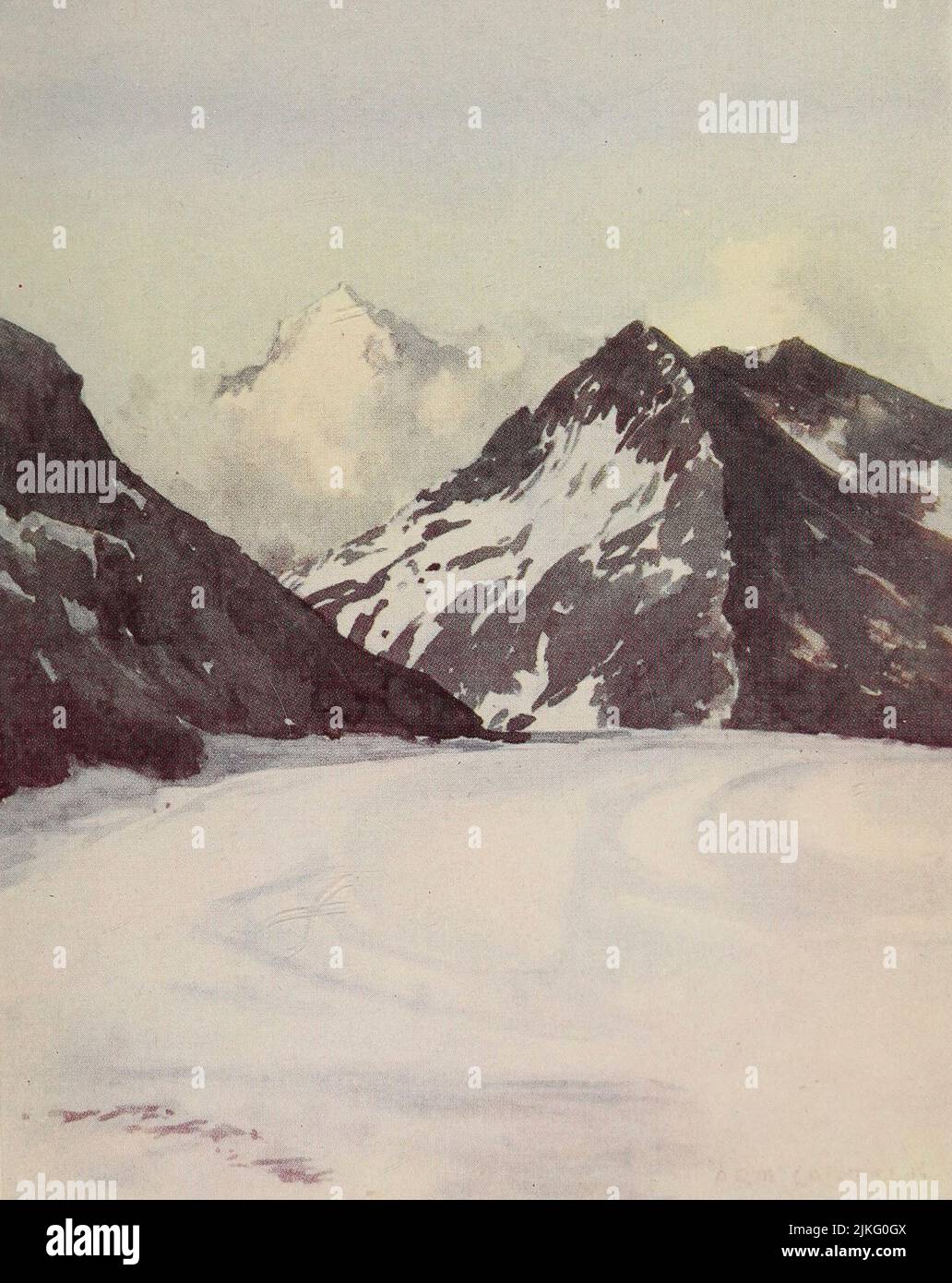 Guardando verso il ghiacciaio di Aletsch dal rifugio Concordia il picco di Eggishorn dipinto di A. D. McCormick dal libro 'le Alpi' di Sir William Martin Conway, Data di pubblicazione 1904 Editore Londra : Adam e Charles Black Arthur David McCormick FRGS (Coleraine, 14 ottobre 1860 – 1943) è stato un illustratore e pittore britannico di paesaggi, scene storiche, soggetti navali e scene di genere. Foto Stock