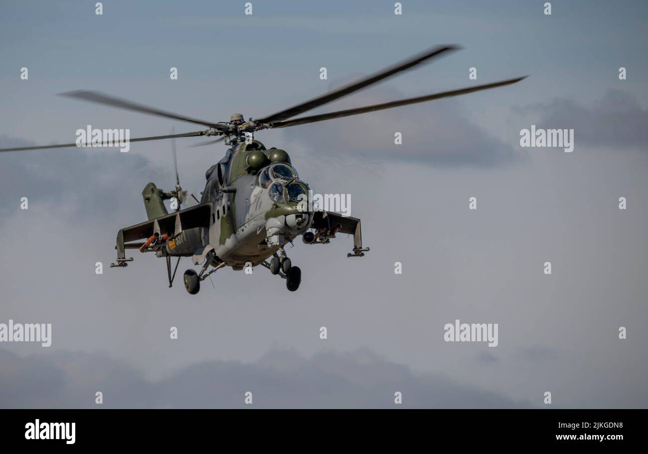 Czech Air Force MIL Mi24 Hind Gunship/attaccare elicottero al Royal International Air Tattoo Foto Stock