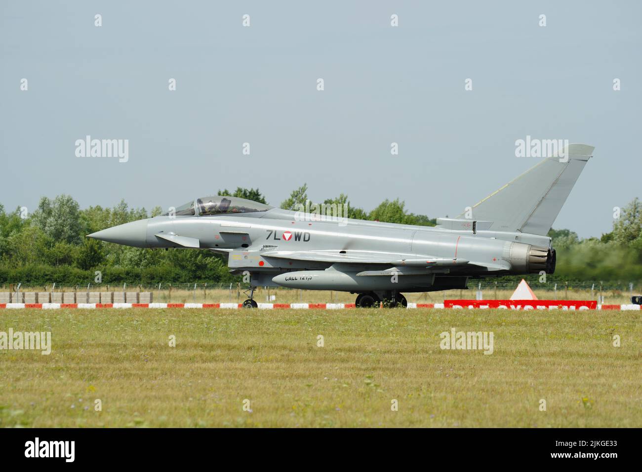 Eurofighter EF2000 QRA Role Demonstration, (con C-130K) RIAT 2022, RAF Fairford, Foto Stock