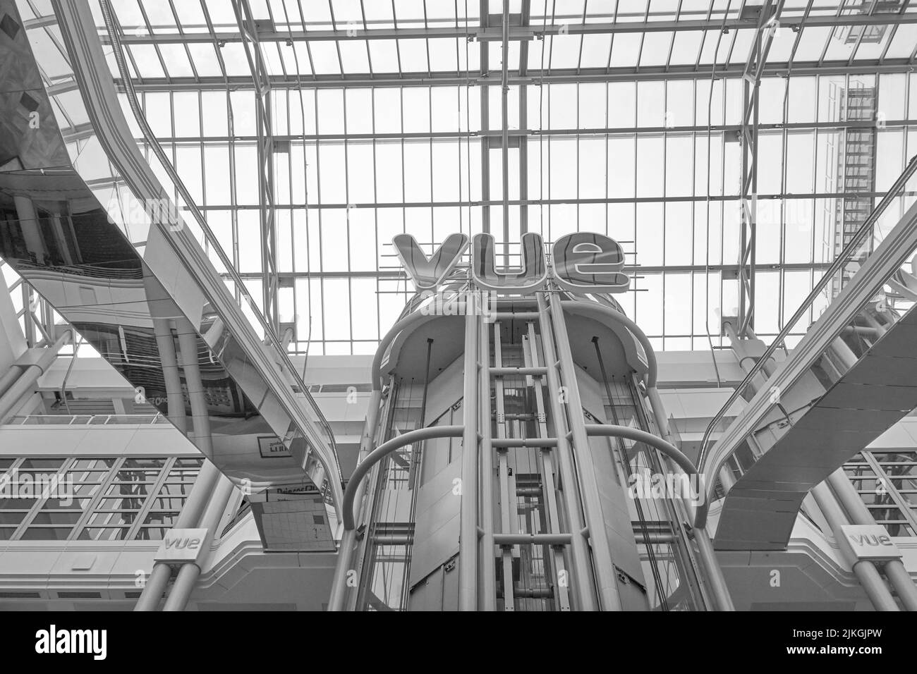 Tetto di vetro di un centro commerciale Foto Stock