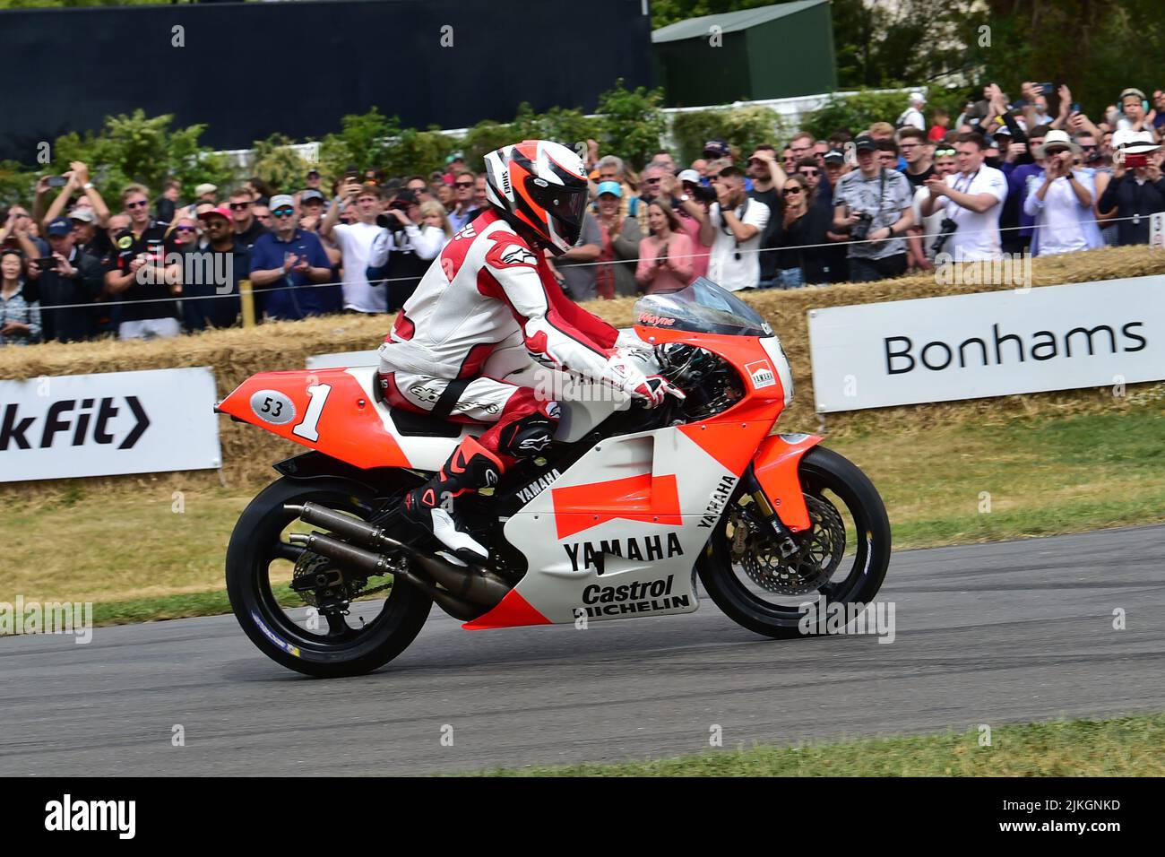 Wayne Rainey, Yamaha YZR500, due ruote Grand Prix Heroes, iconiche moto da corsa dalla fine degli anni '40 al 2021, Goodwood Festival of Speed, The Inno Foto Stock