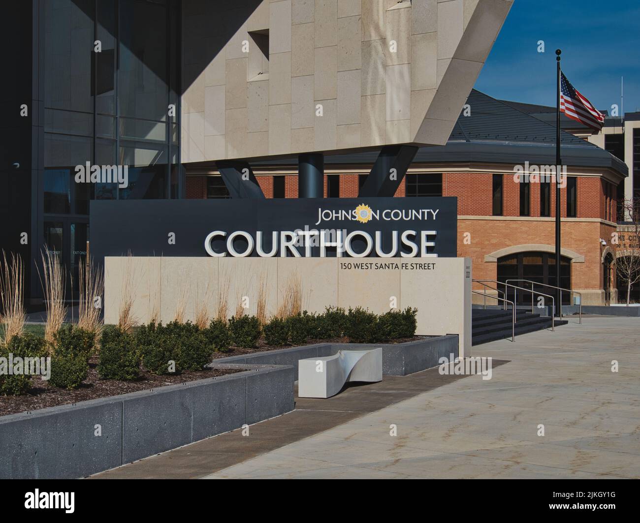Una splendida vista su un edificio moderno di un tribunale della contea di Johnson a Olathe, Kansas Foto Stock