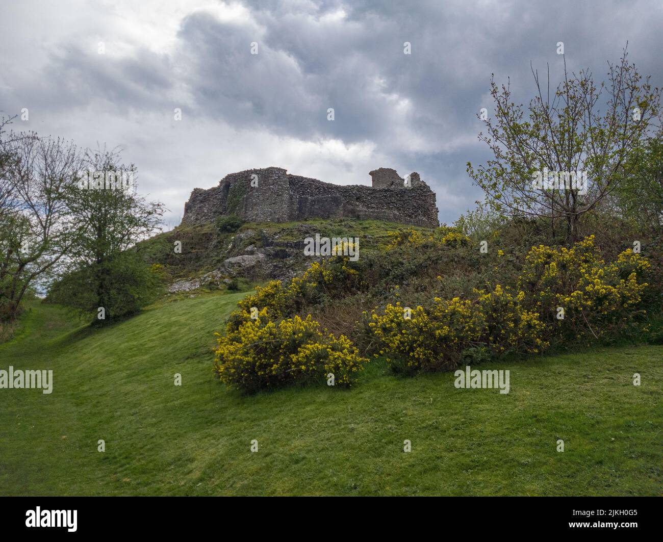 L'angolo basso del castello di Montgomery rovina, Powys, Galles Foto Stock
