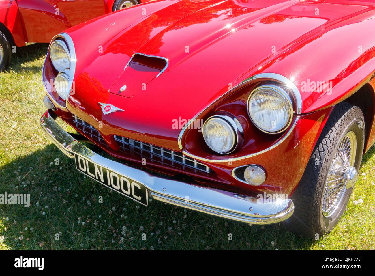 Cofano anteriore e griglia rosso marrone jensen CV8 Mark 3 DLN100C Foto Stock