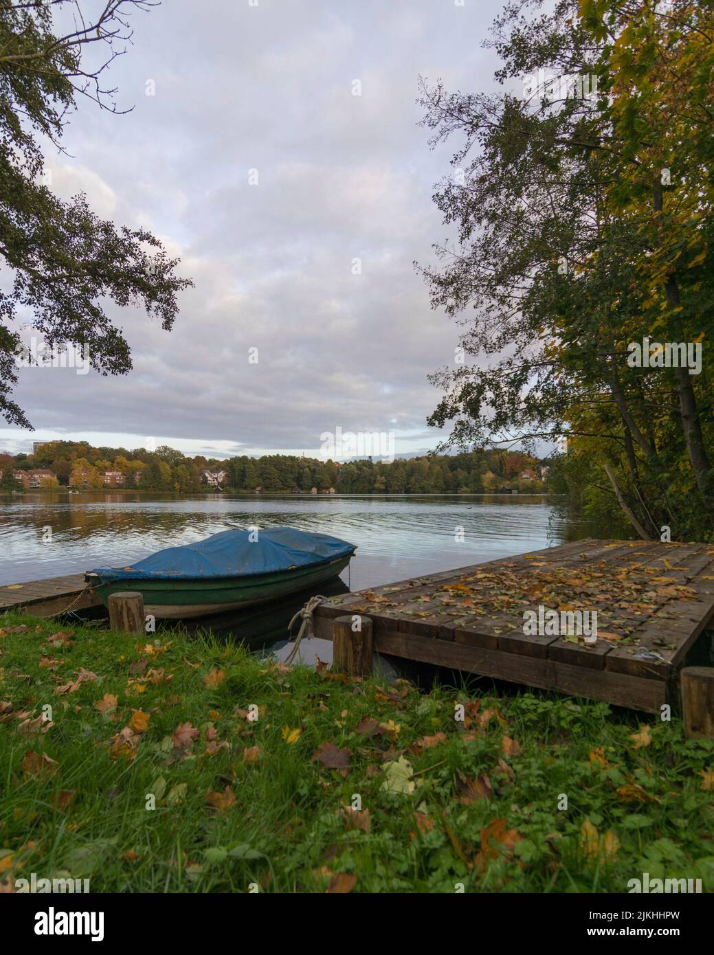 Ratzeburg, Küchensee, barca a remi, atmosfera autunnale, Foto Stock