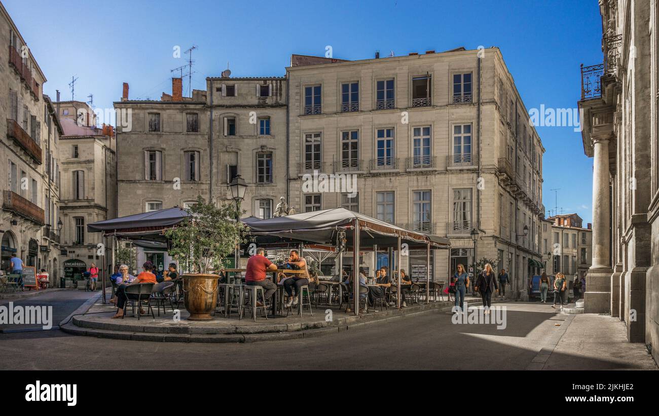 Place Chabaneau nel quartiere l'Écusson di Montpellier in primavera. Foto Stock